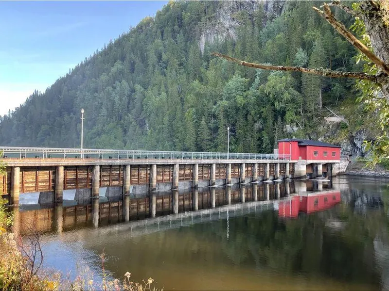 Hyttfossdammen