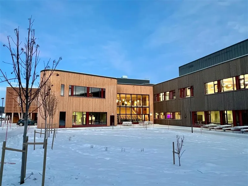 Bilde av Biri barneskole. - Klikk for stort bilde
