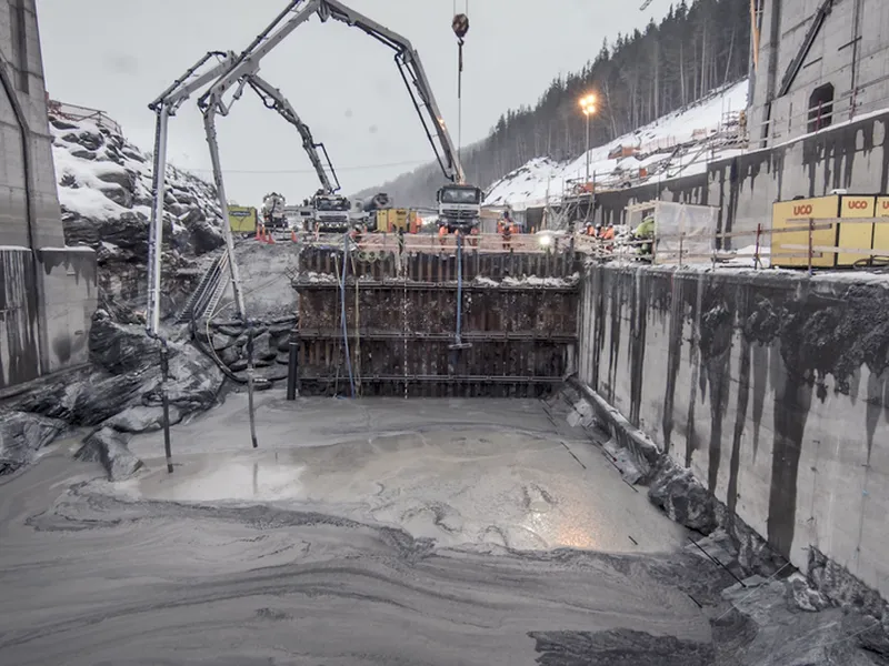 5632 kubikkmeter med betong gikk med i betongstøpen som varte i 3,5 døgn.