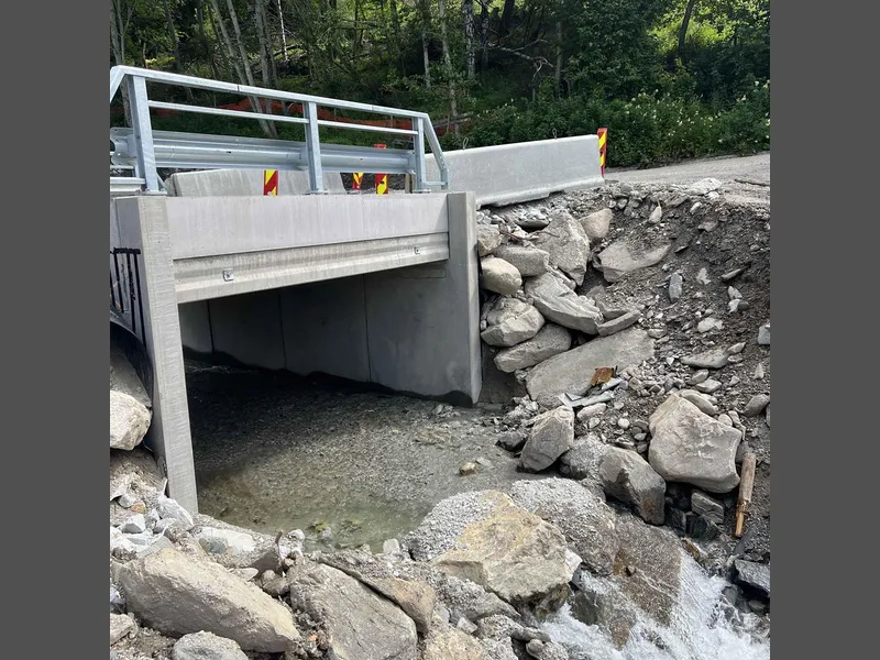 Bilde av ny bru Thujordsvegen - Klikk for stort bilde