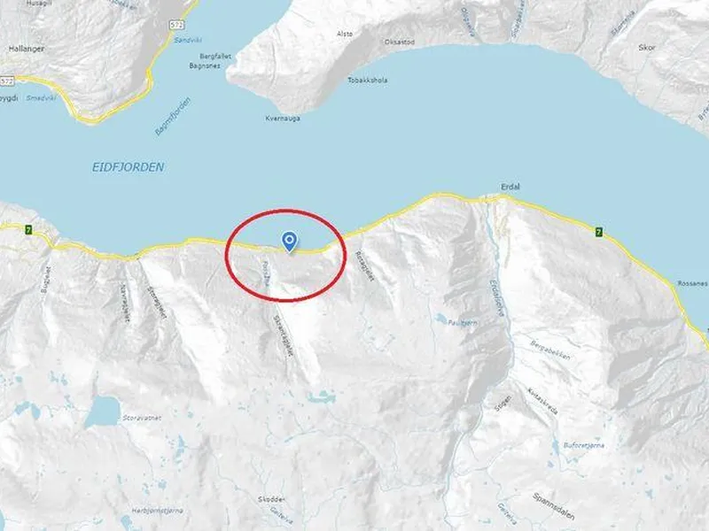 Statens vegvesen sikrar no Pylsur (på kartet ramma inn med raud sirkel) mot skred. Illustrasjon: Statens vegvesen