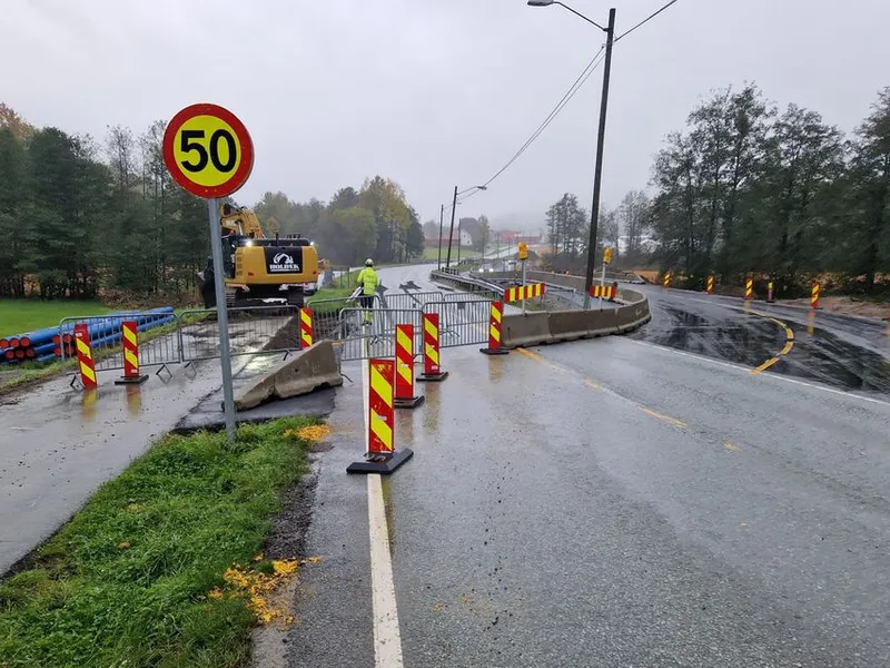 Strekningen har høy ÅDT. Det er lagt til rette for omkjøring rundt anlegget for å sikre god framkommelighet på stedet, også i byggefasen. Foto: Statens vegvesen