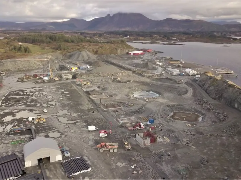 STORE DIMENSJONER: På denne tomten i Hustadvika har Salmon Evolution AS planer om å etablere oppdrettsanlegget som på sikt skal produsere 36.000 tonn laks hvert år (Foto: Salmon Evolution)