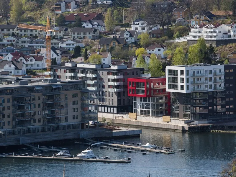 Slike ser det ut på Kaldnes Brygge i dag. Fortsatt skal det bygges ut 800 leiligheter de neste 15 årene (foto: Selvaag Bolig).