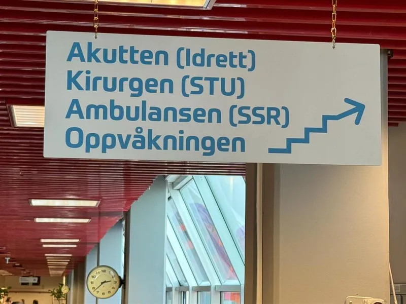 skilt med navn - Klikk for stort bilde