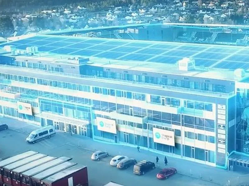 ABB er hovedleverandør til Skagerak Enegilab i Skien med solkraftverk og et av Norges største batterilagre (Ill. Skagerak Energi).