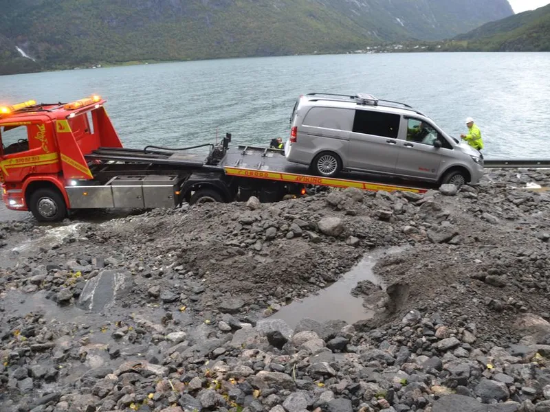 Skredsikring rv. 15, Dårflot, Oppstryn.
