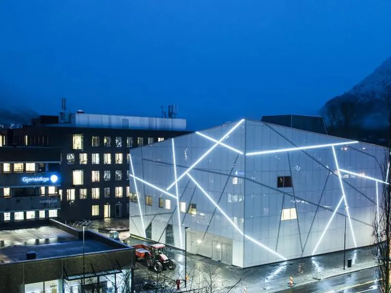 131119-Bilde-kunstmuseet-700x465
