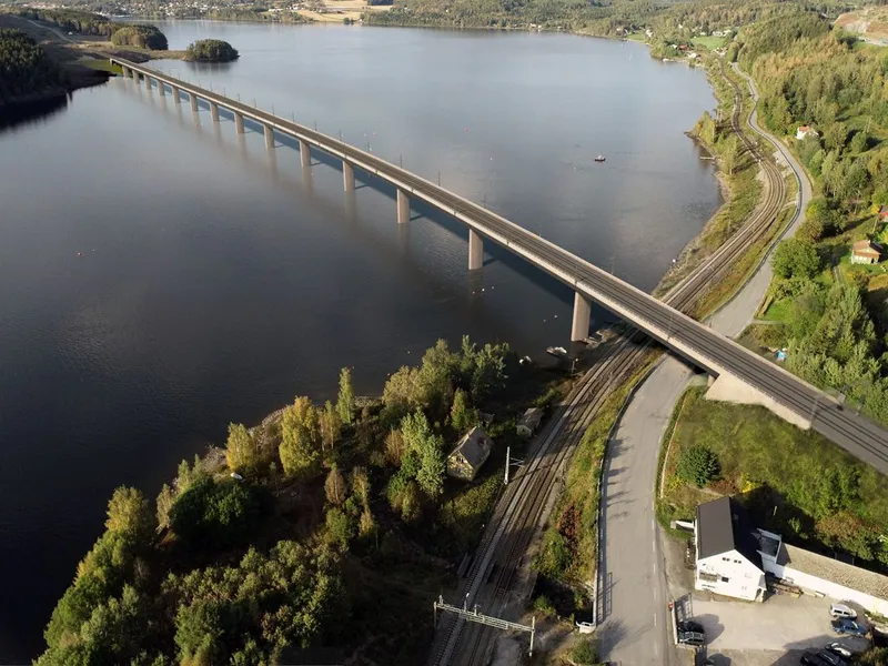 Tangenvika jernbanebru. Illstrasjon: Norconsult/Implenia