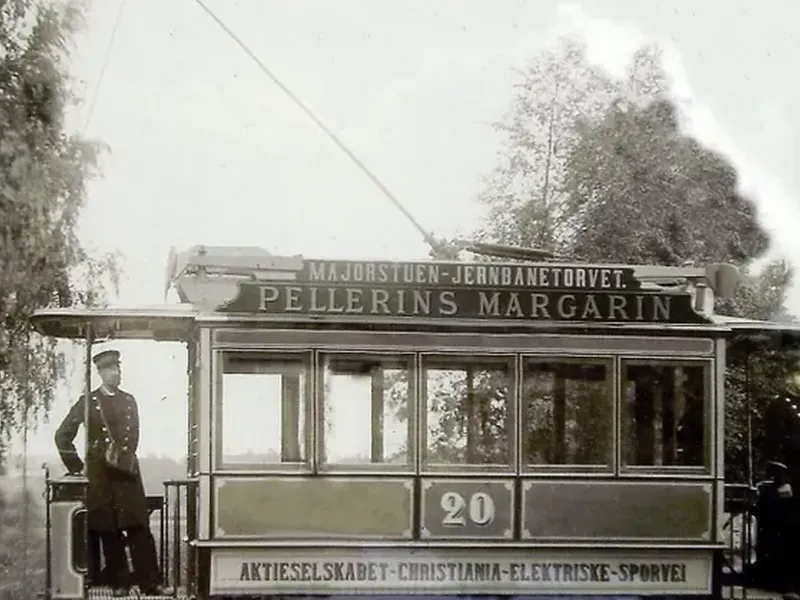 Kristianias første elektriske trikk fra Allgemeine (AEG), fotografert på Majorstuen ca. 1896. Foto:Privat/LTF