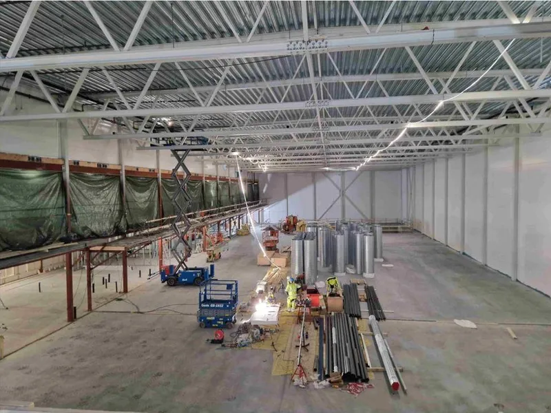 Hallen under konstruksjon