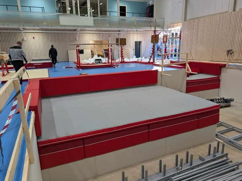 Hallen under konstruksjon