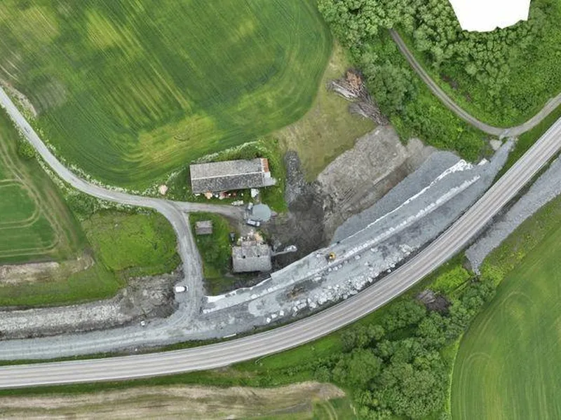 dronebilde av E14
