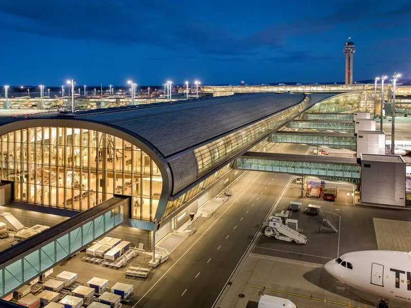 Avinor Oslo lufthavn/Espen Solli