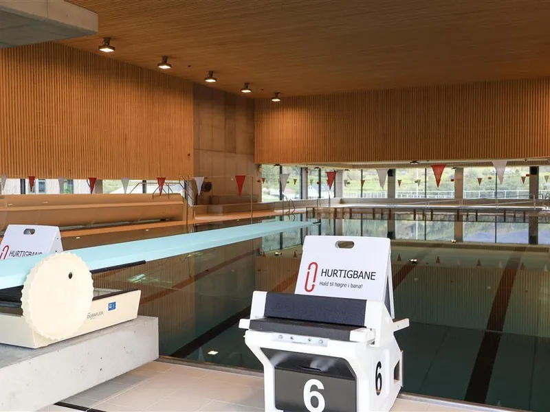 Badeanlegget i Vindafjordhallen - Klikk for stort bilete
